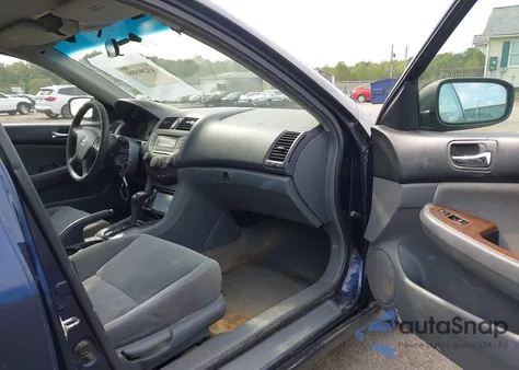 2007 Honda Accord 2.4 Lx z USA, uszkodzony, nr VIN 1HGCM56477A172377